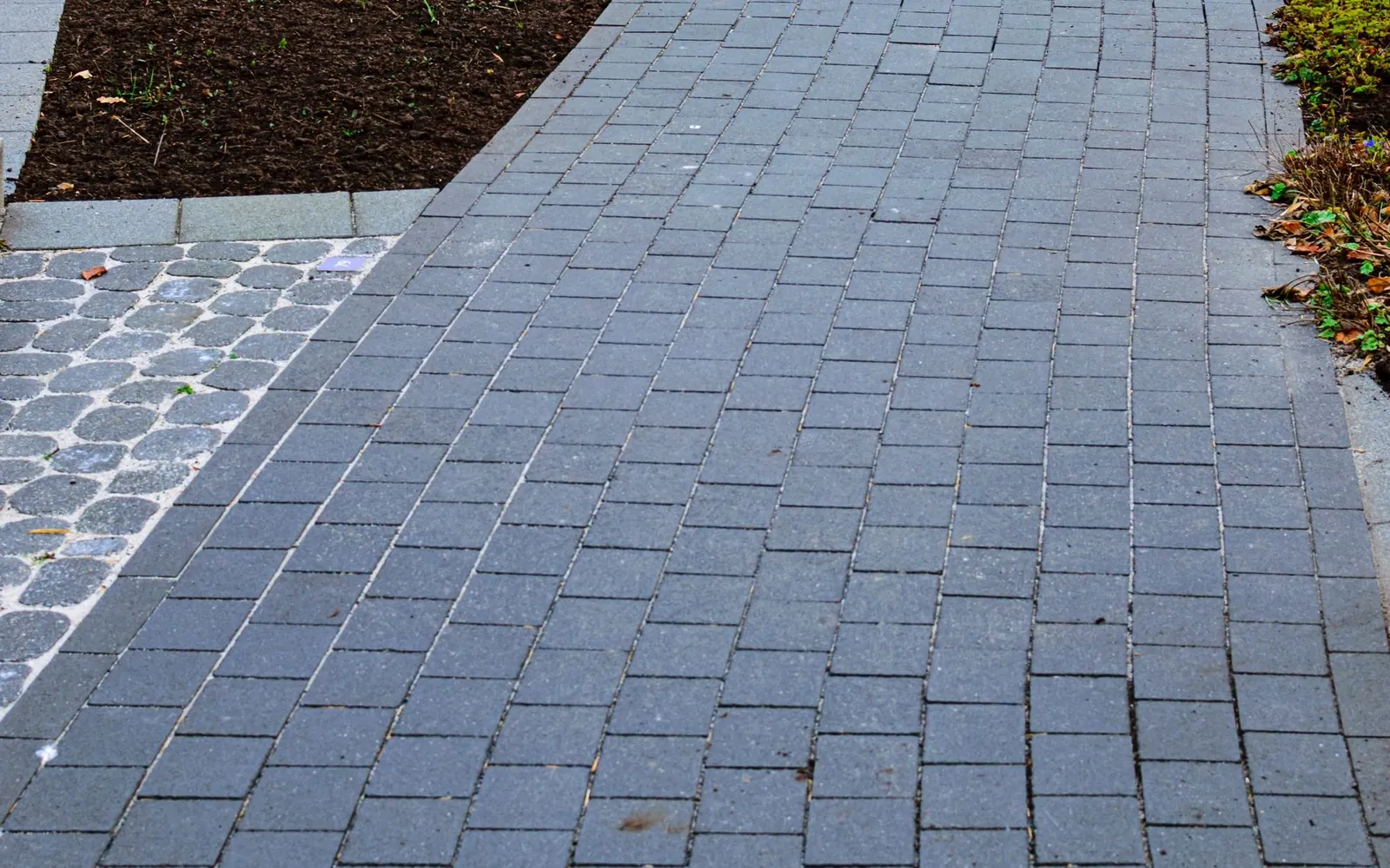 Freshly laid block paving on a residential driveway
